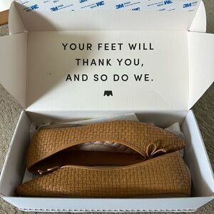 Birdies The Goldfinch Woven Tan Flats